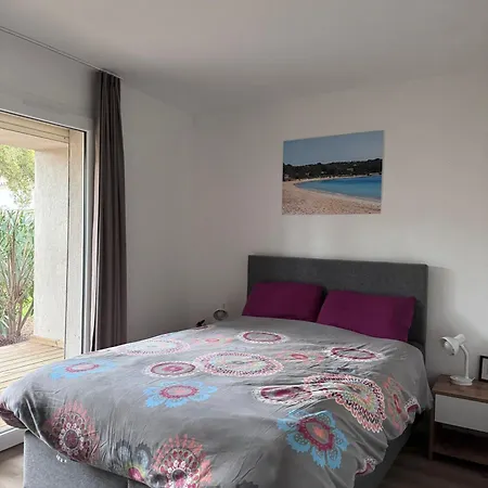 Apartament A Cala Rossa Lecci