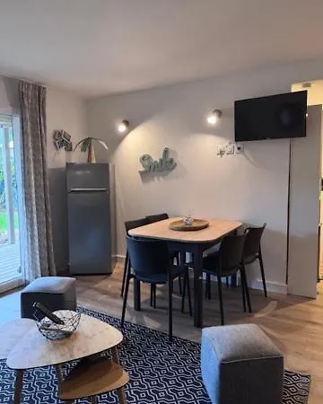 Apartament A Cala Rossa Lecci